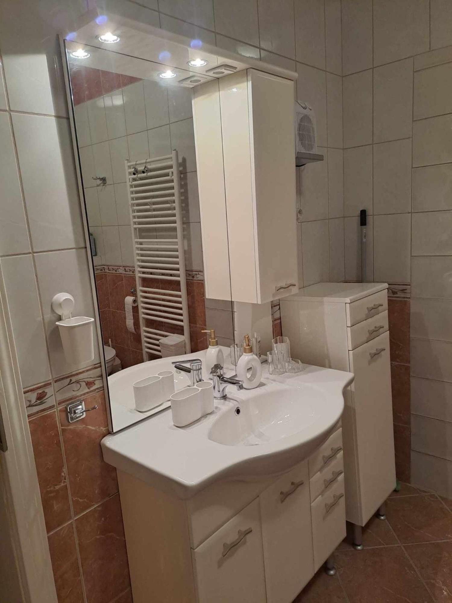 Lena Apartment - Lena Two Bedroom Apartment Vecsés Esterno foto